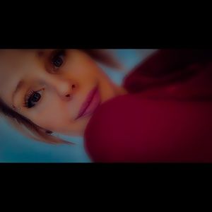 Meet your Posher, Émilie